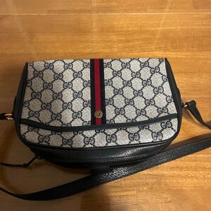 Gucci Black and Red Women's Bag